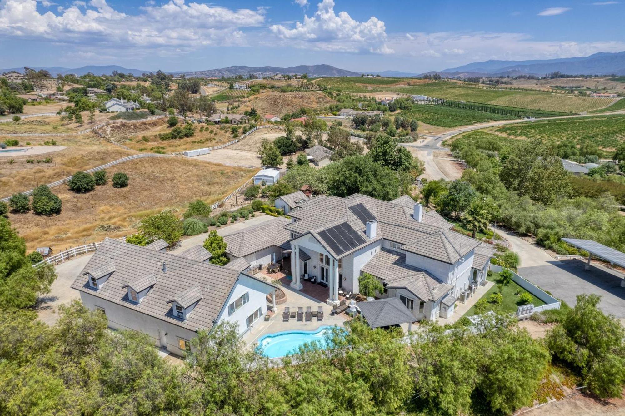 Grand Contento By Avantstay Extraordinary Estate W Pool Hot Tub Movie Room Temecula Zewnętrze zdjęcie